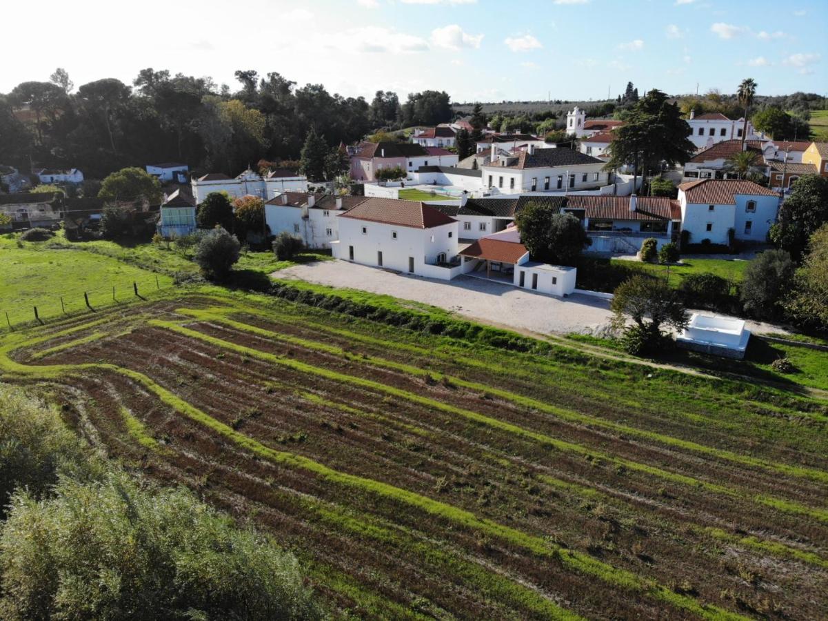 Azoia 10 - Hostel & Casas De Campo Azoia de Baixo Εξωτερικό φωτογραφία